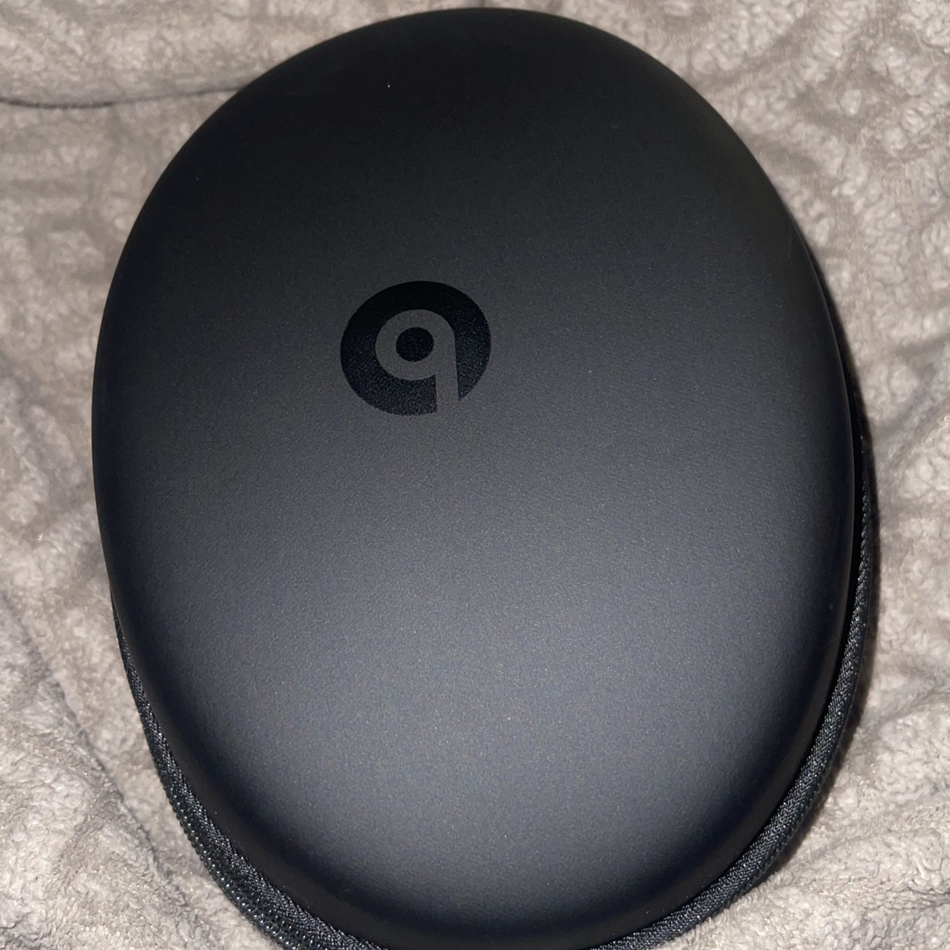 Beats Studio Pro