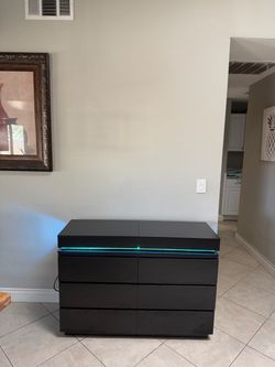 Dresser w/ LEDs