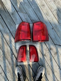 lincoln navigator tail lights set