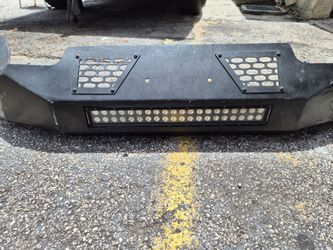 13/16 Ford F150 frill Parts
