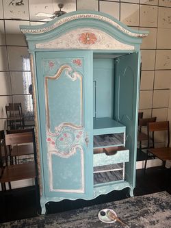 Vintage cabinet refurbished