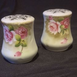 Lefton Heritage Salt & Pepper.