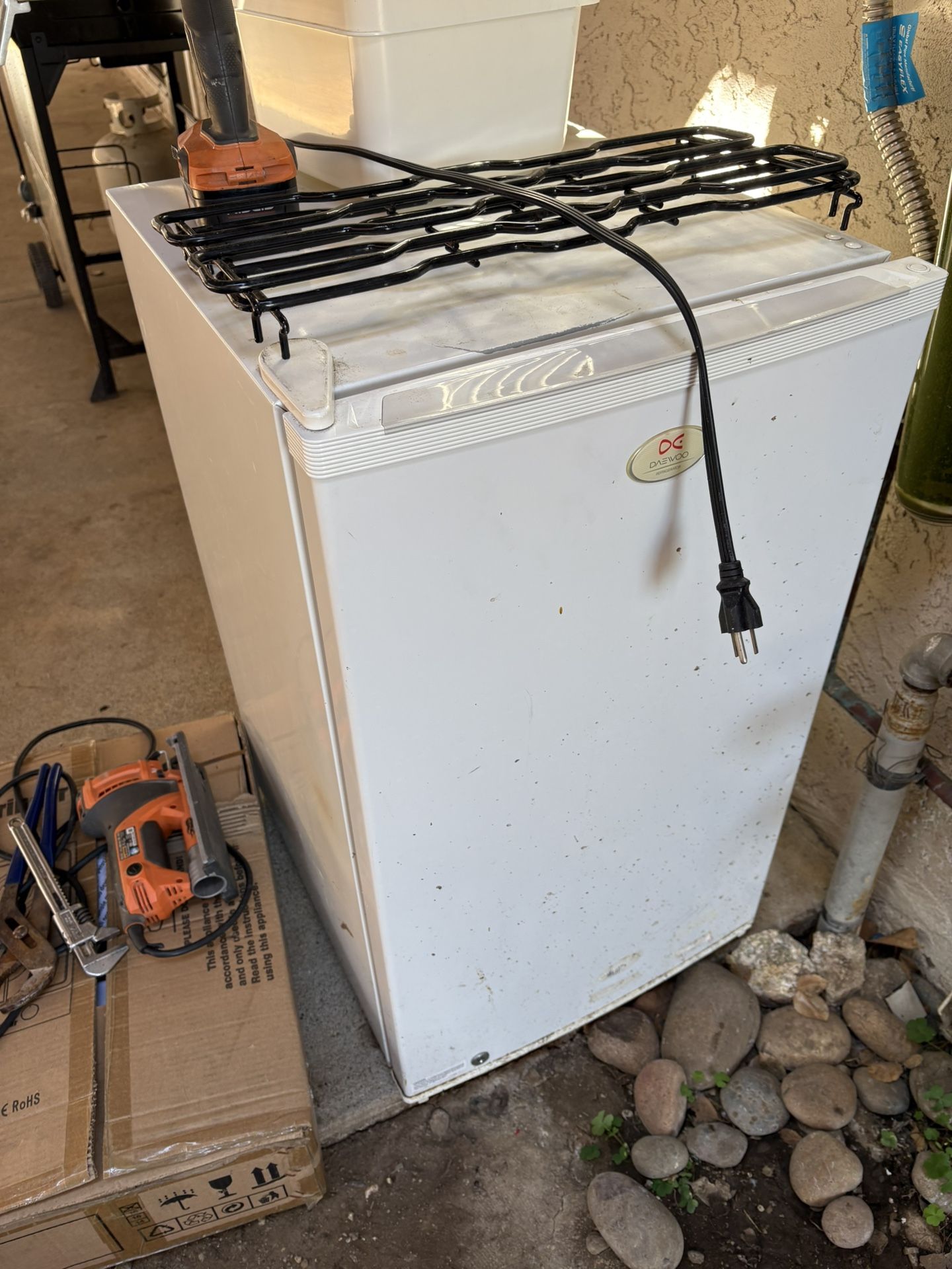mini fridge
