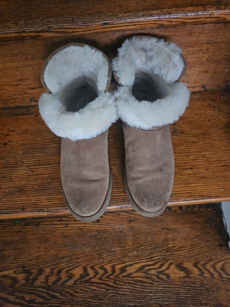 UGG Boots Sz 8