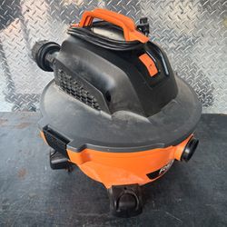 RIDGID 6-Gal 3.5 Peak HP NXT Wet/Dry Shop Vac 186 Air Watts DUAL-FLEX Hose Garage Blower HD06001