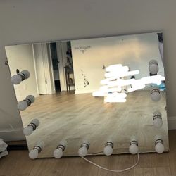 Impressions Vanity Hollywood Mirror