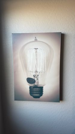 lightbulb photo canvas
