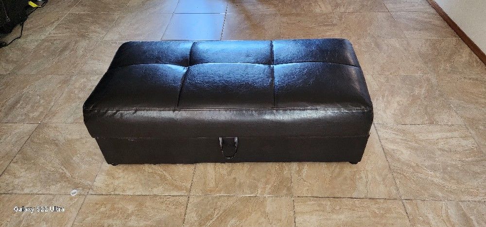 Ottoman with storage