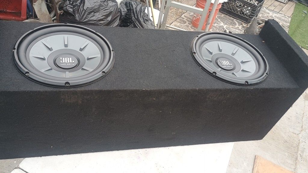 Jbl subwoofer 2 subs 12inch