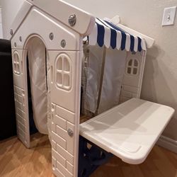 Kids playhouse 