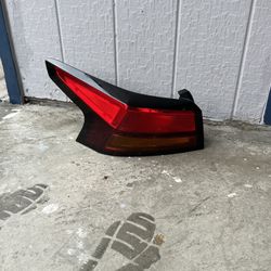 Nissan Altima 2019-2021 Taillight And Inner 