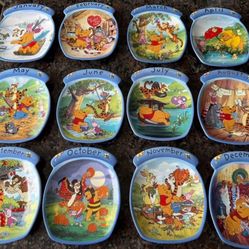 BRADFORD EXCHANGE WINNIE THE POOH WHOLE YEAR THROUGH CERAMIC PLATE COLLECTION DISNEY COLLECTION