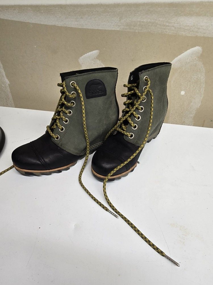 Sorel Wedge Boots