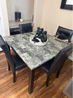 Kitchen table
