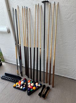 Pool Cue Set with Balls and Accessories