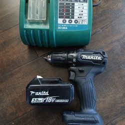 Makita Impact Drill Driver Battery Charger Tool Set 