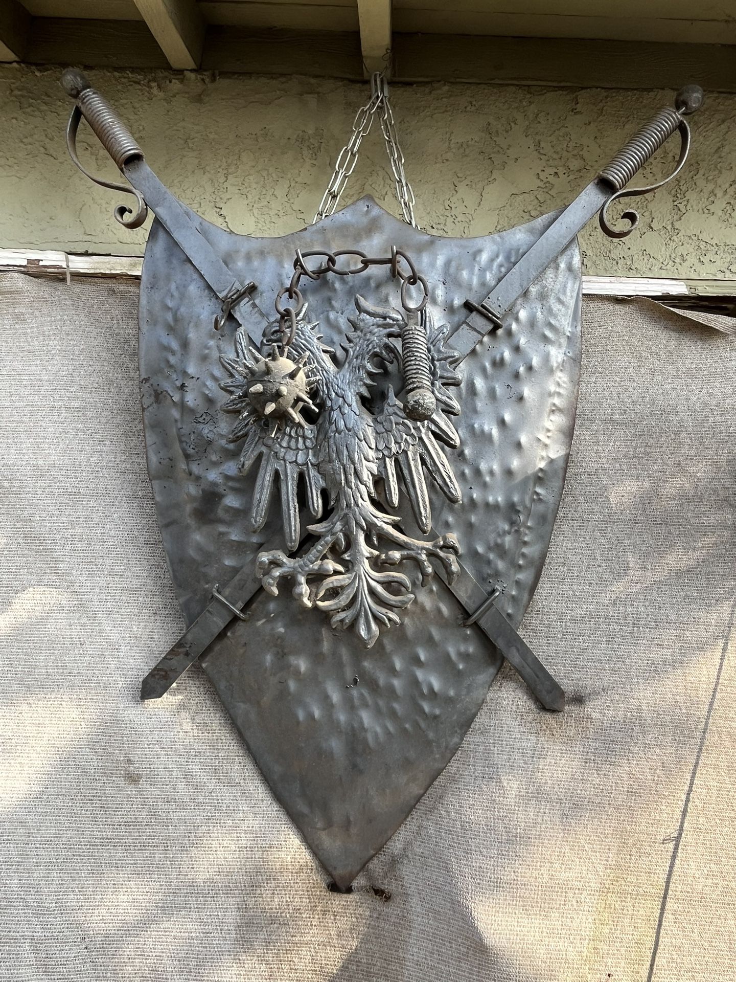 ESCUDO MEDIAVAL (de Metal) $65