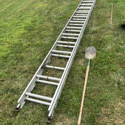EXTENSION LADDER 28 FT