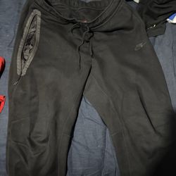 Nike Tech Fleece Sweatpants XL