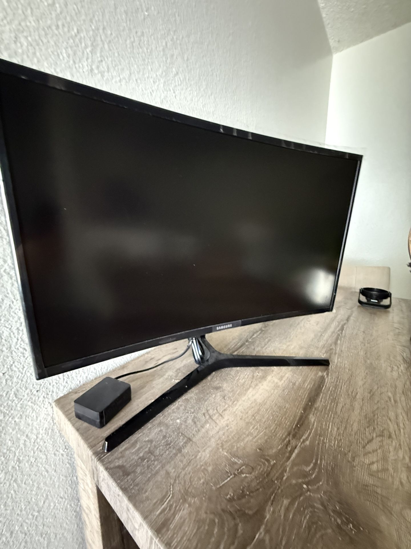 27 Inch Curved Samsung Gaming Monitor