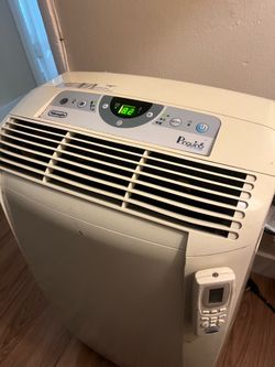 ❄️ DeLonghi 12,000 BTU Portable Air Conditioner – $120 OBO