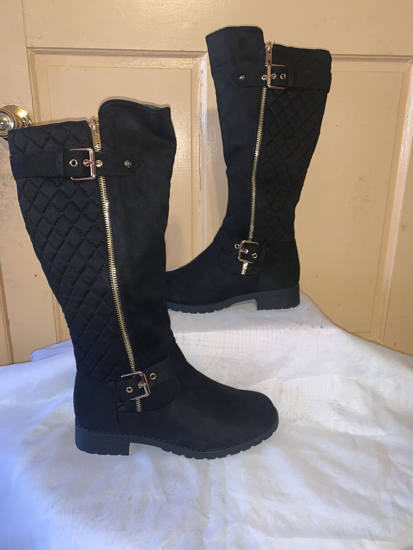 Brand New Women’s Boots $20 Suede Or Leather 