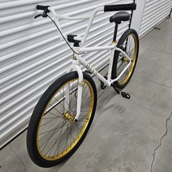 HARO Perl White BMF BMX 29r With Upgrades. 
