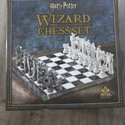 Harry Potter Wizard Chess Set
