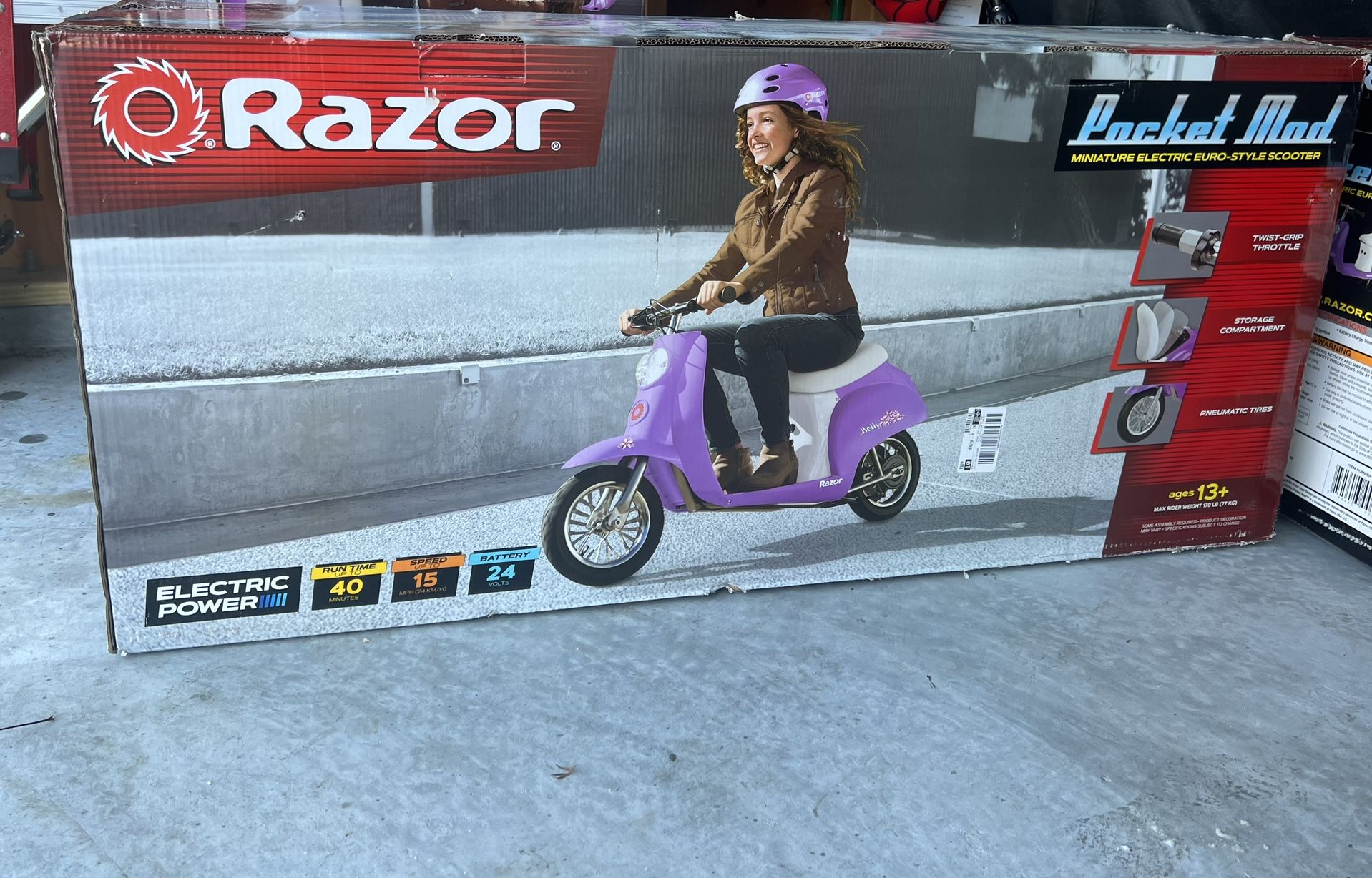 BRAND NEW RAZOR ELECTRIC SCOOTER