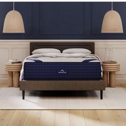 DreamCloud 14” King Mattress - Luxury Hybrid Gel Memory Foam - 7 Premium Pressure-Relieving Layers - Forever Warranty - CertiPUR-US Certified 