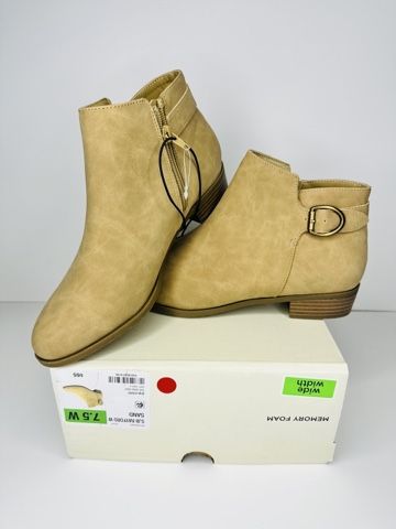 SJB Rayford Wide sand booties Size 7.5 women’s Brand new with box/no lid Fast shipping