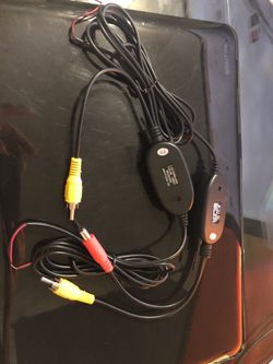 TWO CAR VIDEO SIGNAL ADAPTERS