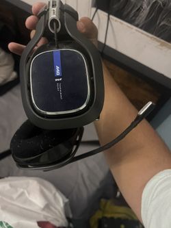 Astro A40