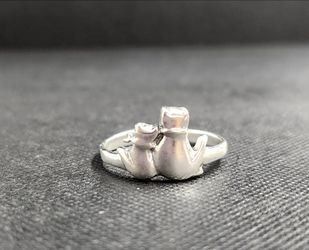 Twin Cats Silhouette Ring • Fine 925 Silver Minimalist Band