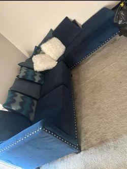 Sectional couch