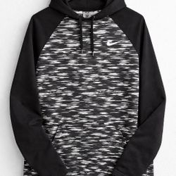 Nike Therma-FIT Hoodie – Men’s Large – Black/Digital Camo