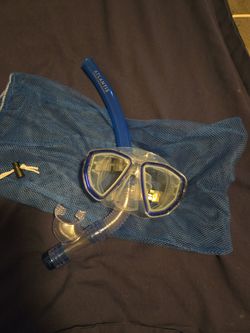 Atlantis mask and snorkel with mesh bag