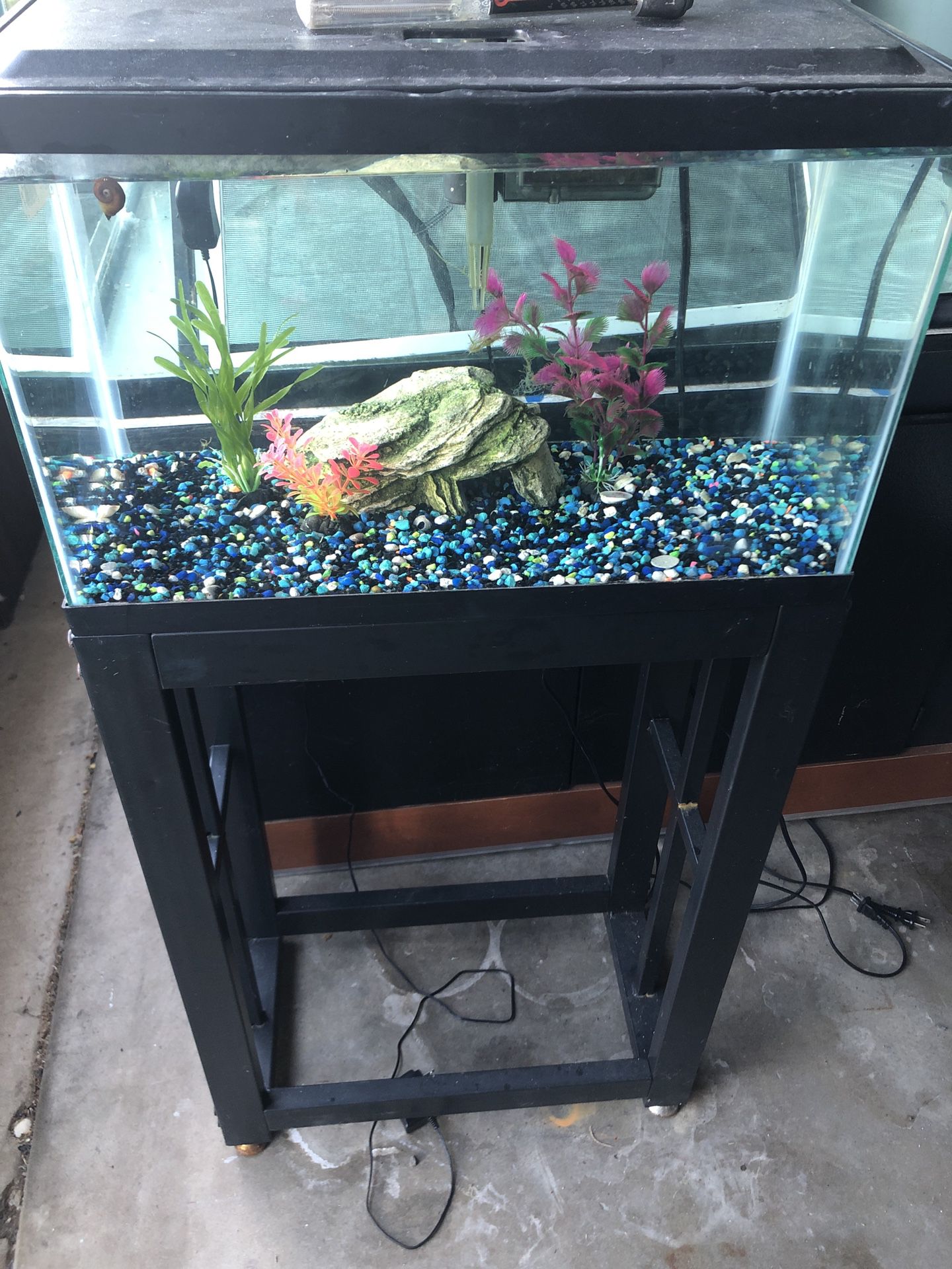 10 gallons fish tank aquarium with metal stand