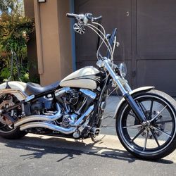 2014 Harley Davidson Softail Breakout 103", Custom