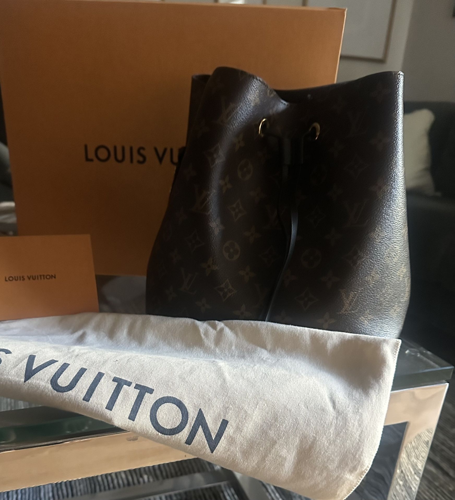 Authentic NéoNoé MM Louis Vuitton