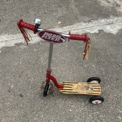 Radio Flyer Wood Scooter