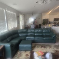 Sectional Couch With Foot Rest And Let Out Bed