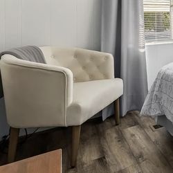 Ivory Tufted Side Chair