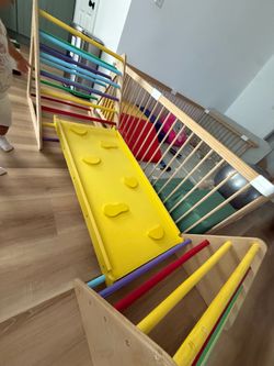 Climbing ladder