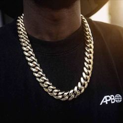 Cuban in Yellow Gold- 19mm