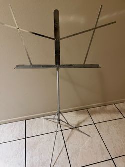 Folding music stand