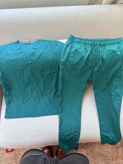 Cherokee Scrub set