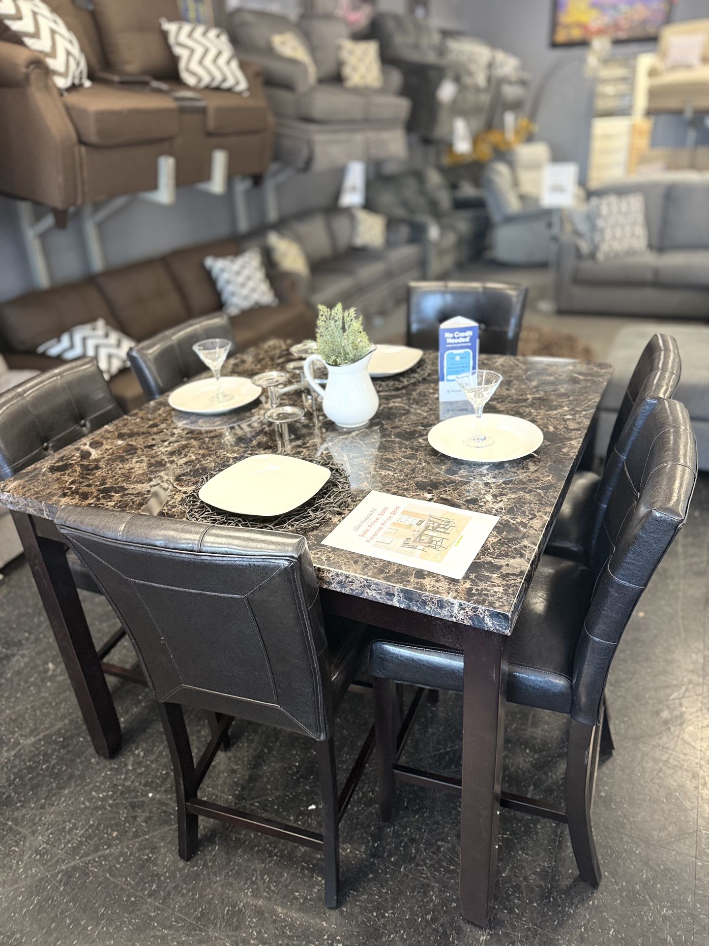 Beautiful 7pc Dining Table Set