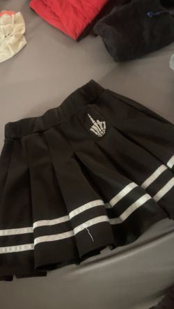 Pleated Skeleton Skirt - medium