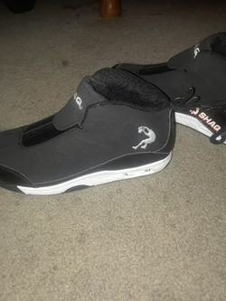 Shaq clearance zipper shoes